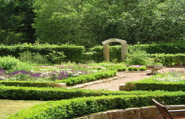 Villa With Private Garden - Foto 32