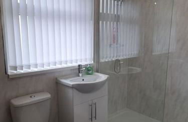 1 Bed Apart - Photo 8