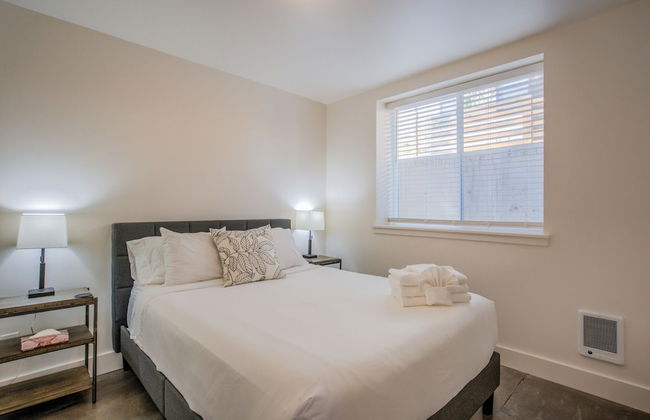 7brdowntown BIG & Moderngroups, Events & More! - Foto 3