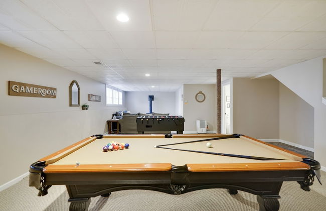 The Nest at Pinecrest by Avantstay Hot Tub Spacious Deck Game Room Fire Pit - Foto 8