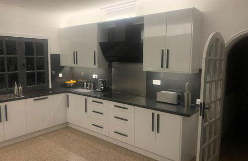 Large Villa in Maspalomas with Huge Private Pool, Jacuzzi & Gym - Foto 46