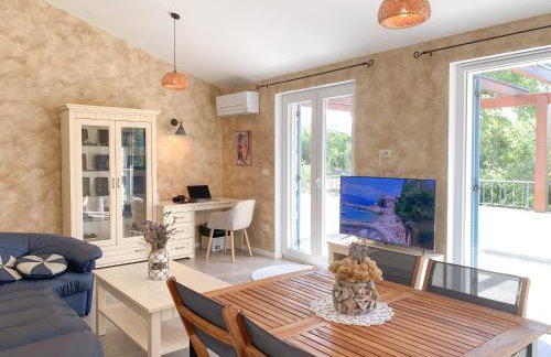 Villa Alara - charming villa with heated swimming pool - Foto 40