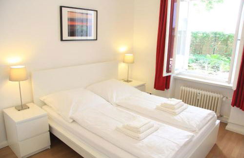 Nollendorf Apartments - 1 separate bedroom and 1 living room with sofa bed in Motzstraße - Foto 31