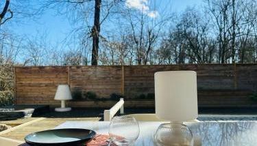 Appartement privé, piscine jacuzzi dans les bois - Foto 2