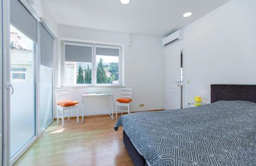 Apartments Midnight City - Photo 34