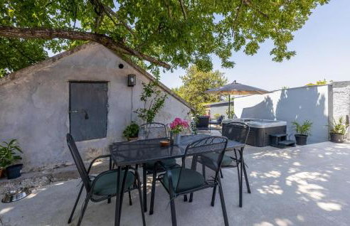 1 Bedroom Nice Home In Hreljin - Foto 9