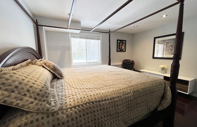 Vacation home beside the trails and Park - Photo 2