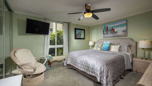 Oceanside Beach Condos - Photo 2, Room