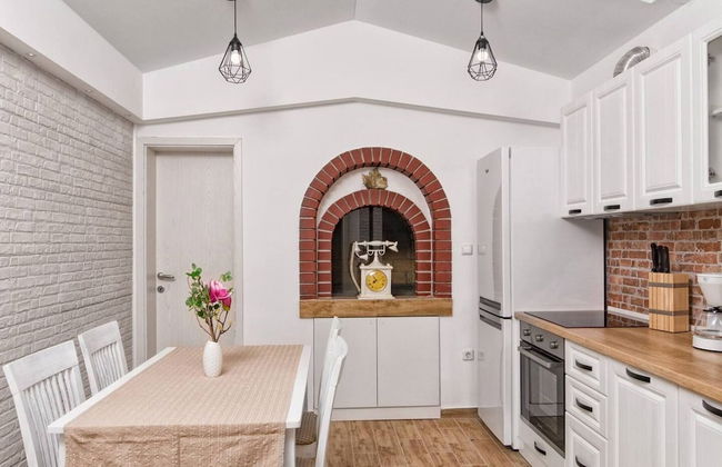 Hidden Gem Holiday Home With Pool in Kastel Stafilic - Foto 8