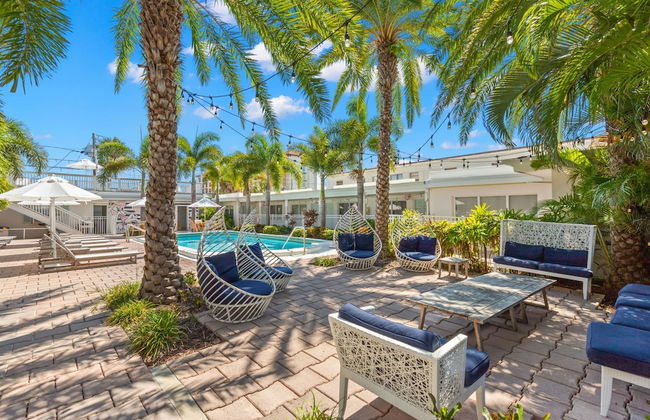 Cabana Condo Heated Pool, Steps to the Beach! - Foto 17