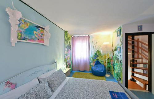 Night Galleria holiday home - bed & art in Burano - the pink house - Photo 10