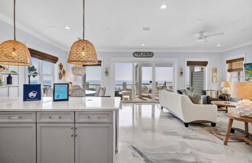 Blue Heaven on the Beach Gulf Front Sleeps 20 6 Br Heated Private Pool - Foto 2