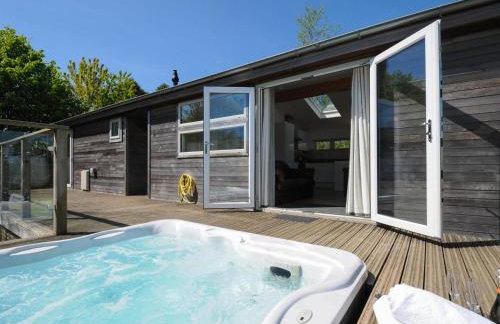 5 Meadow Retreat - Photo 1