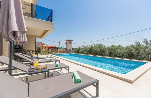 Neue und hundefreundliche Villa mit Panorama-Meerblick, Privatpool, Grillbereich, Babybett, Waschmaschine - Foto 34