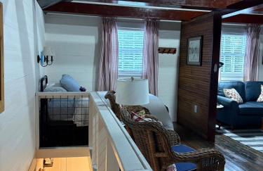 The Carriage House - Photo 23