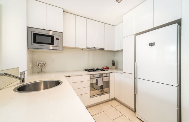 Waterfront Melbourne Apartments - Photo 46