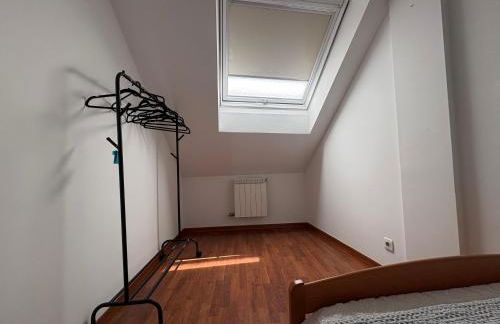 Ático luminoso con terraza - Foto 23