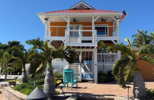 Coconut Castaway - Ocean Views, Walk to Beach, Golf Cart, Club Pool - Photo 38