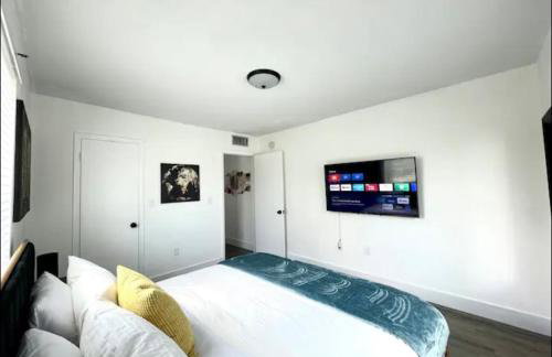 Miami International Airport 2 - Photo 34