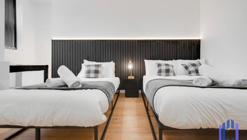 Sophisticated & Stylish Flat near Manchester Airport - Sleeps 9 - Foto 4