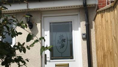 Riverside home. 3 bedroom. Free parking. 10 mins to Newcastle City Centre - Foto 2