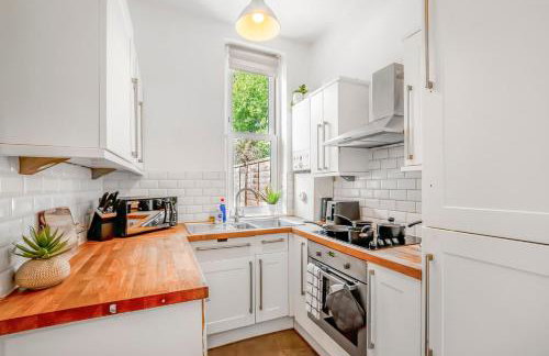 Modern 2BR Flat-Terrace-Free Parking-Rail Station - Foto 8