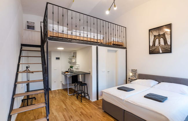 Rhino Studios - Photo 6