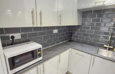 Promo Rate - Comfy Islington Studio Flat near Upper Street, Highbury & Angel Station with FREE WiFi by NourNest Apartments - Foto 12