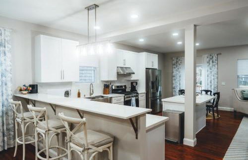 Beach Retreat 4900 Sqft, F1 VR Sim, Up to 21 guests - Foto 11