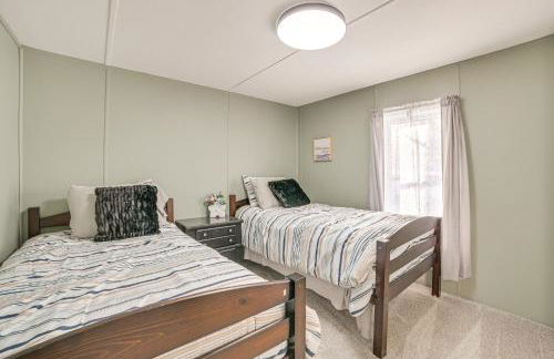 1 Mi to Otsego Lake Pet Friendly Family Home - Foto 18