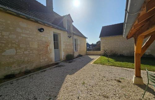 LE PETIT BRY charmante longère au pied du chateau - Foto 24
