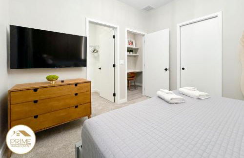 Elegant 3BR Townhouse wResort Pool10 Min Disney - Foto 28