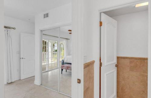 Oceanside Manor- Expansive Waterfront Pool Home, 30' Dock - Foto 25