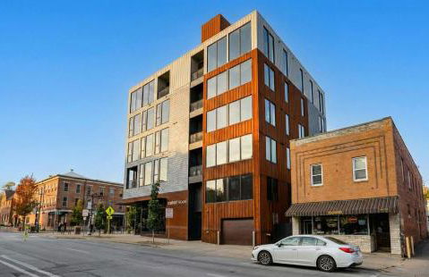 Chic Downtown Condo Steps from UIowa & Nightlife - Foto 4