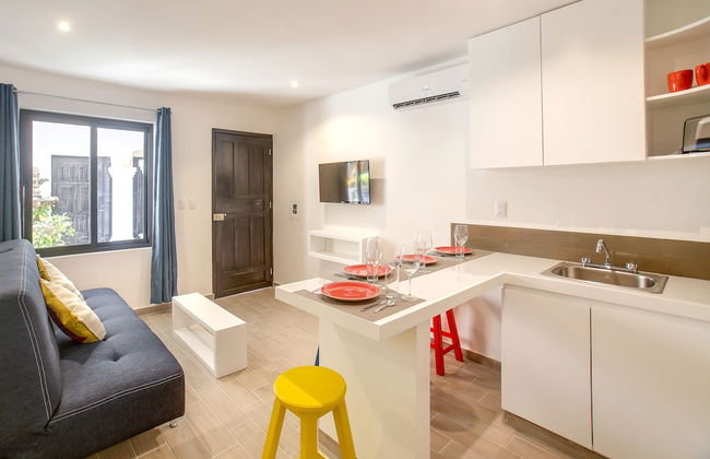 Valentina Suites by Las Flores - Photo 36