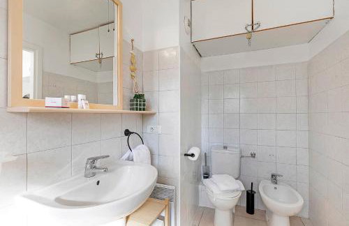 Porte De France - Apartment with Terrace - Happy Rentals - Foto 17