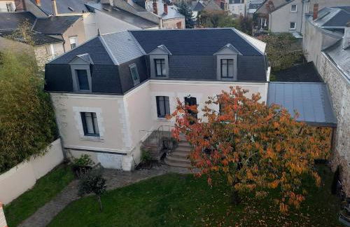 Gite Au Coeur de Tours, familial avec jardin au calme, parking - Photo 7