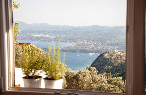 Lorantina Luxury Sea View House with Starlink WiFi near Barbati & Ipsos - Photo 68