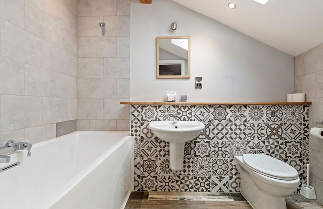 Billycan Penthouse - Tenby Town Centre - Photo 17