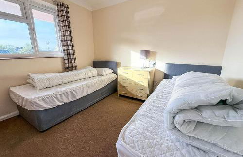 Dog Friendly Chalet At Broadland Park And Marina In Lowestoft Ref 12027B - Foto 18