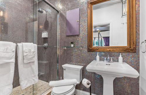 The Modern Castle Canal View Access Rooftop Living Greenhouse VlLLAS - Foto 45