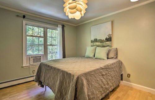 Charming Saylorsburg Retreat with Game Room and Patio! - Foto 20