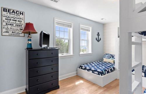 Topsail Treasure's - Oceanfront Luxury Spa Pool - Foto 39