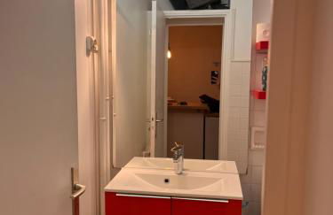 T1 en face de la Timone - Foto 16