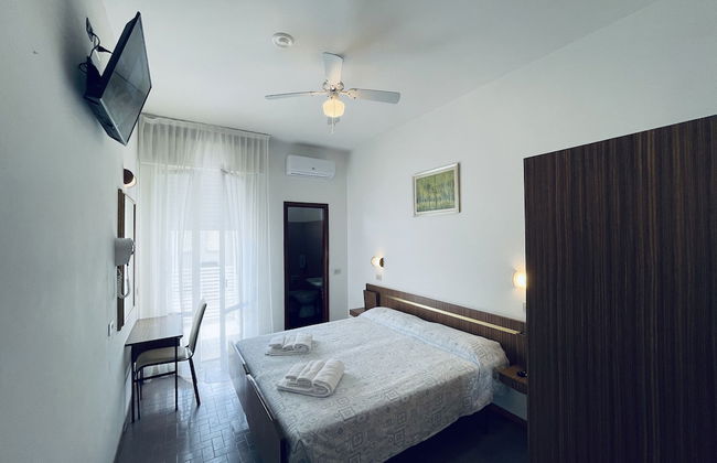 Hotel Sara - 2 Guests Room - n 13 - Foto 4