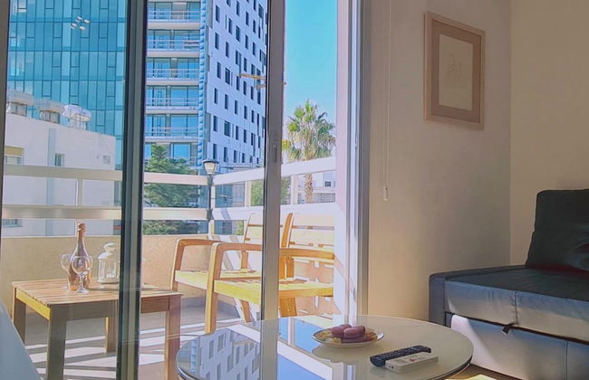 02 LIM - Stay Vivid City Apartment - Foto 1