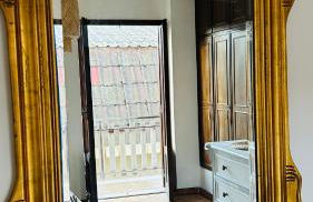 Ampio Appartamento su 2 Livelli nel Centro Storico, Ideale per Coppie o Gruppi da 2 a 5 Persone - Foto 10