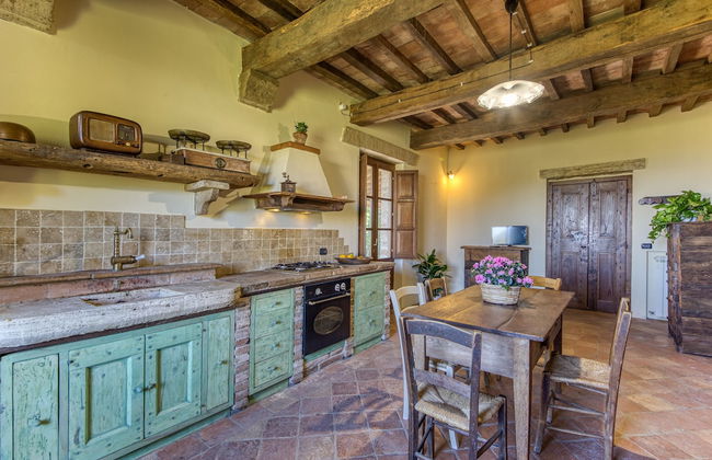 Chalet In Enchanted Forest Private Pool - Photo 5