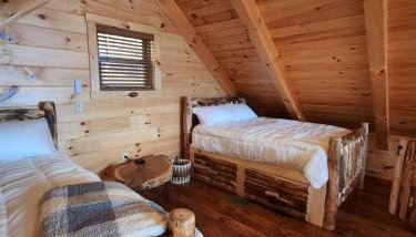 Luminous Cabin near Tappan Lake with Hot-Tub, BBQ and Deck in Ohio - Foto 2