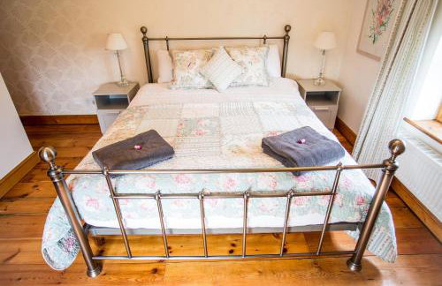 Beautiful 3 Bedroom Cottage - Picturesque Retreat - Foto 41